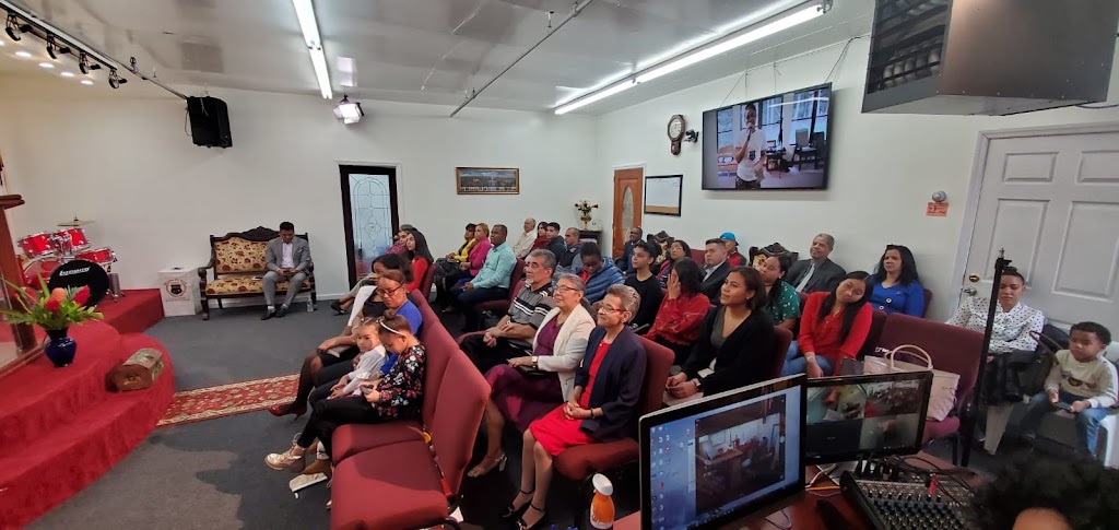 Iglesia Monte de Sion Casa de Liberación | 1795 A Westchester Ave 2 Flr, Bronx, NY 10472, USA | Phone: (646) 515-2505