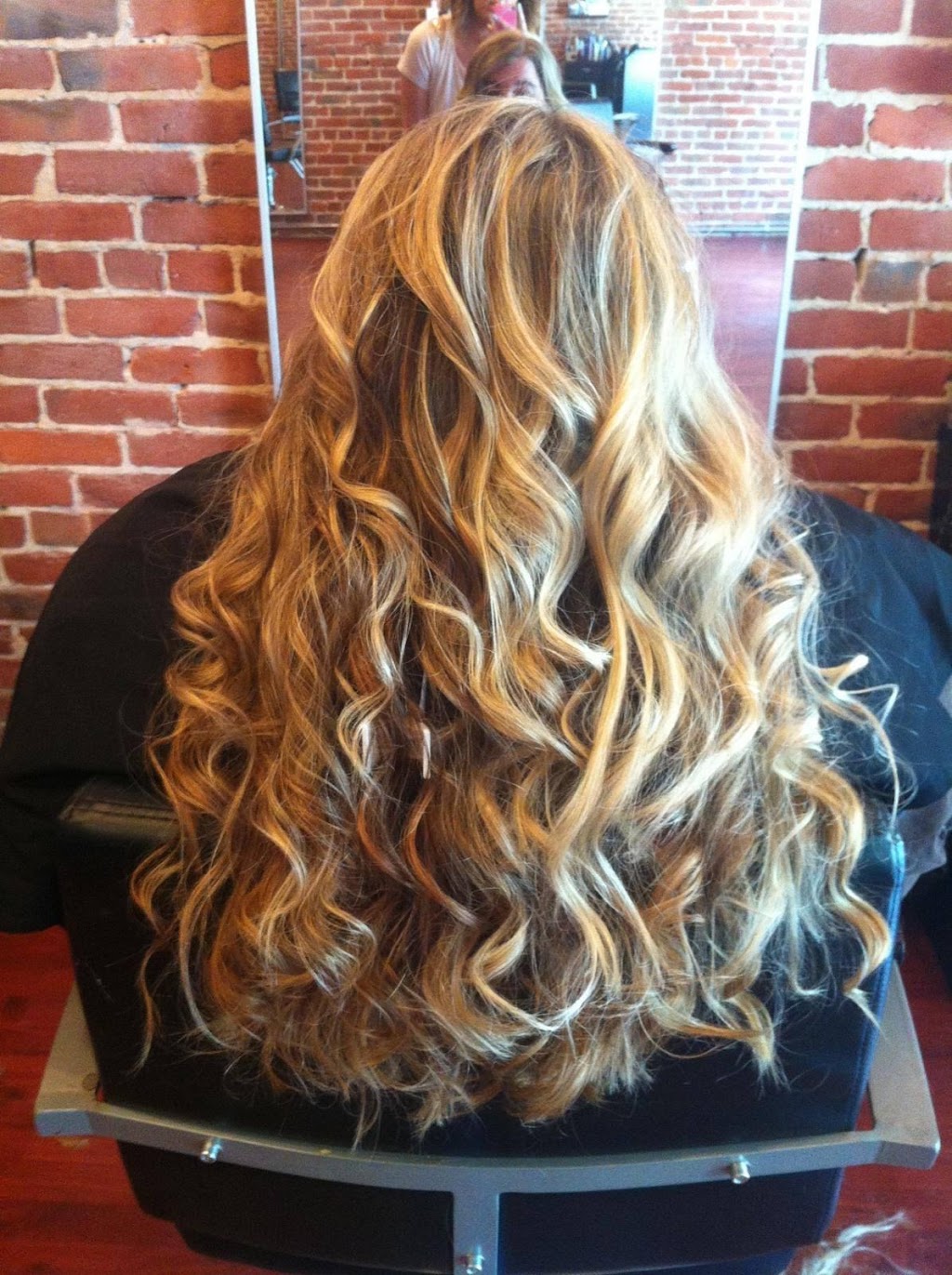 Reign Salon | 606 W 2nd St, Antioch, CA 94509, USA | Phone: (925) 732-3020