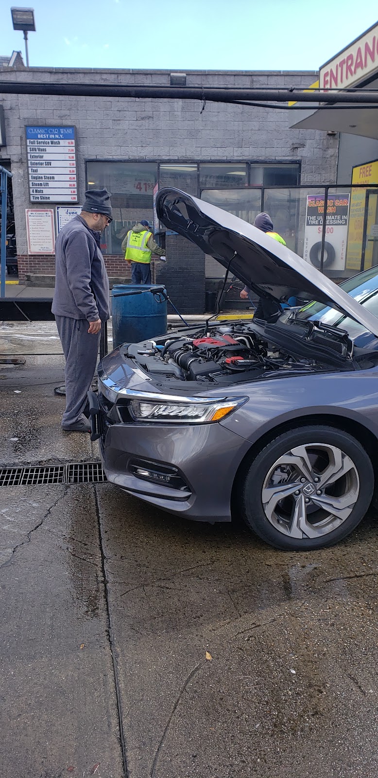 Classic Car Wash | 7404 Northern Blvd, Jackson Heights, NY 11372, USA | Phone: (718) 779-1505