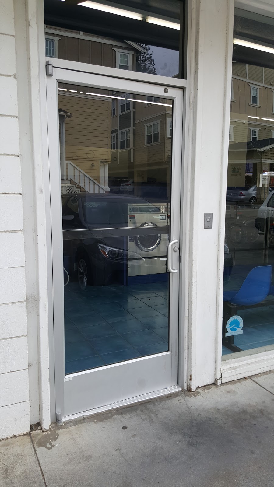 Surf City Suds Laundromat | 228 Cardiff Pl, Santa Cruz, CA 95060, USA | Phone: (831) 334-8098