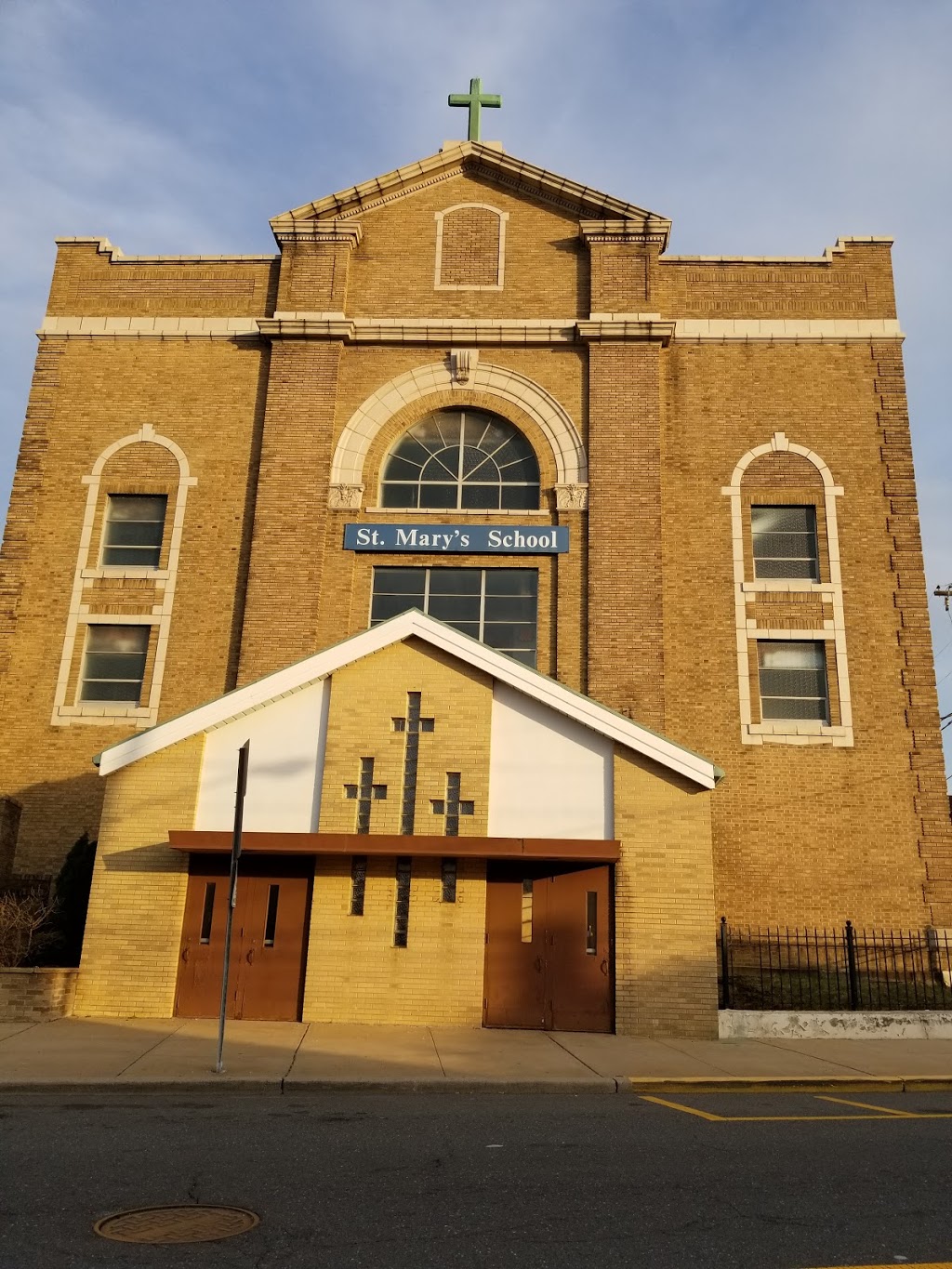 St Mary of Ostrabrama | 30 Jackson St, South River, NJ 08882, USA | Phone: (732) 254-2220