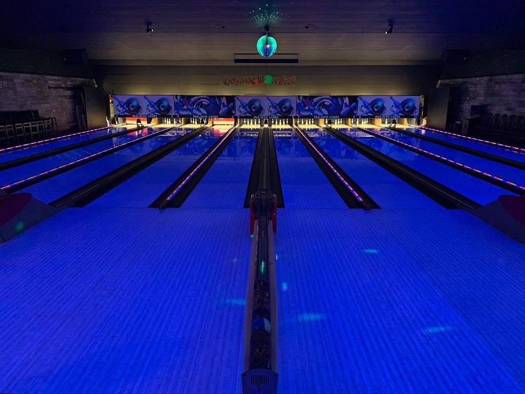 Pla-Mor Bowling Lanes | 106 Main St, St. Catharines, ON L2N 4V4, Canada | Phone: (905) 935-6711