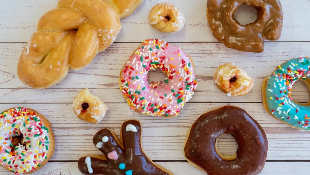 Best Donuts on NE 23rd, MWC by Walmart | 9205 NE 23rd St STE 1, Oklahoma City, OK 73141, USA | Phone: (405) 769-4330