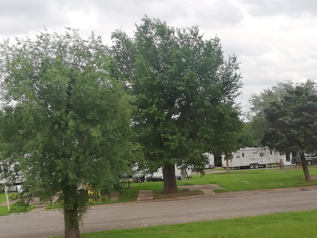 Meadowbrook RV Park | 1300 S 32nd St, Muskogee, OK 74401, USA | Phone: (918) 681-4574