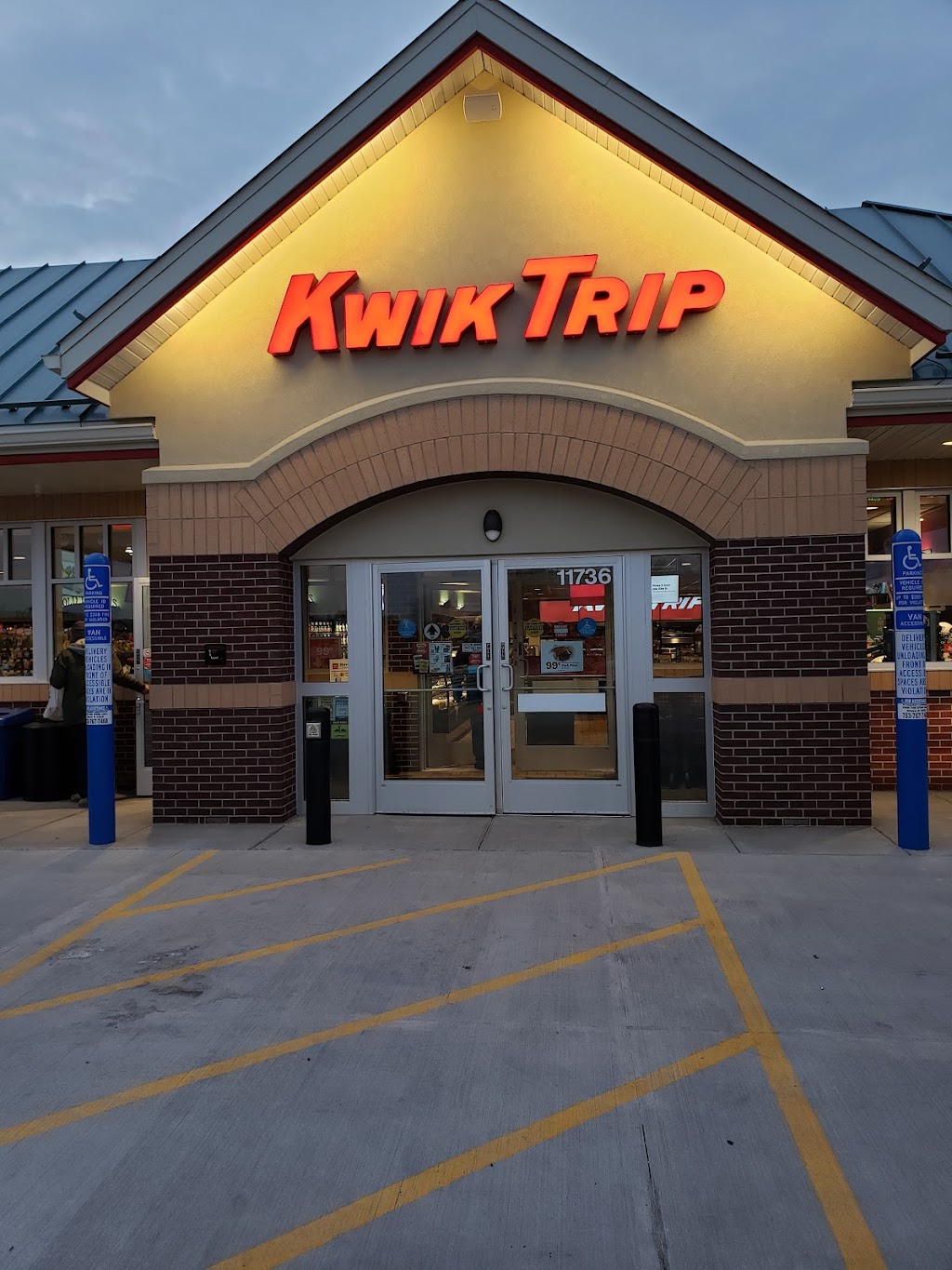 Kwik Trip | 11736 Ulysses Ln NE, Blaine, MN 55434, USA | Phone: (763) 767-7468