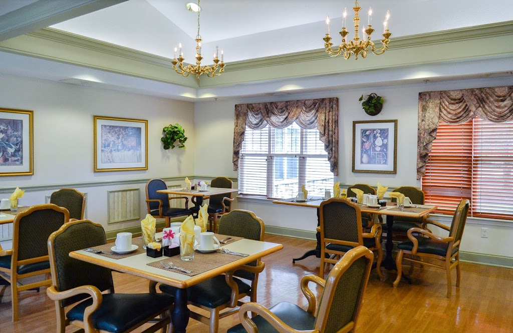 Promenade at Blue Hill | 582 Veterans Memorial Dr, Pearl River, NY 10965, USA | Phone: (845) 735-6846