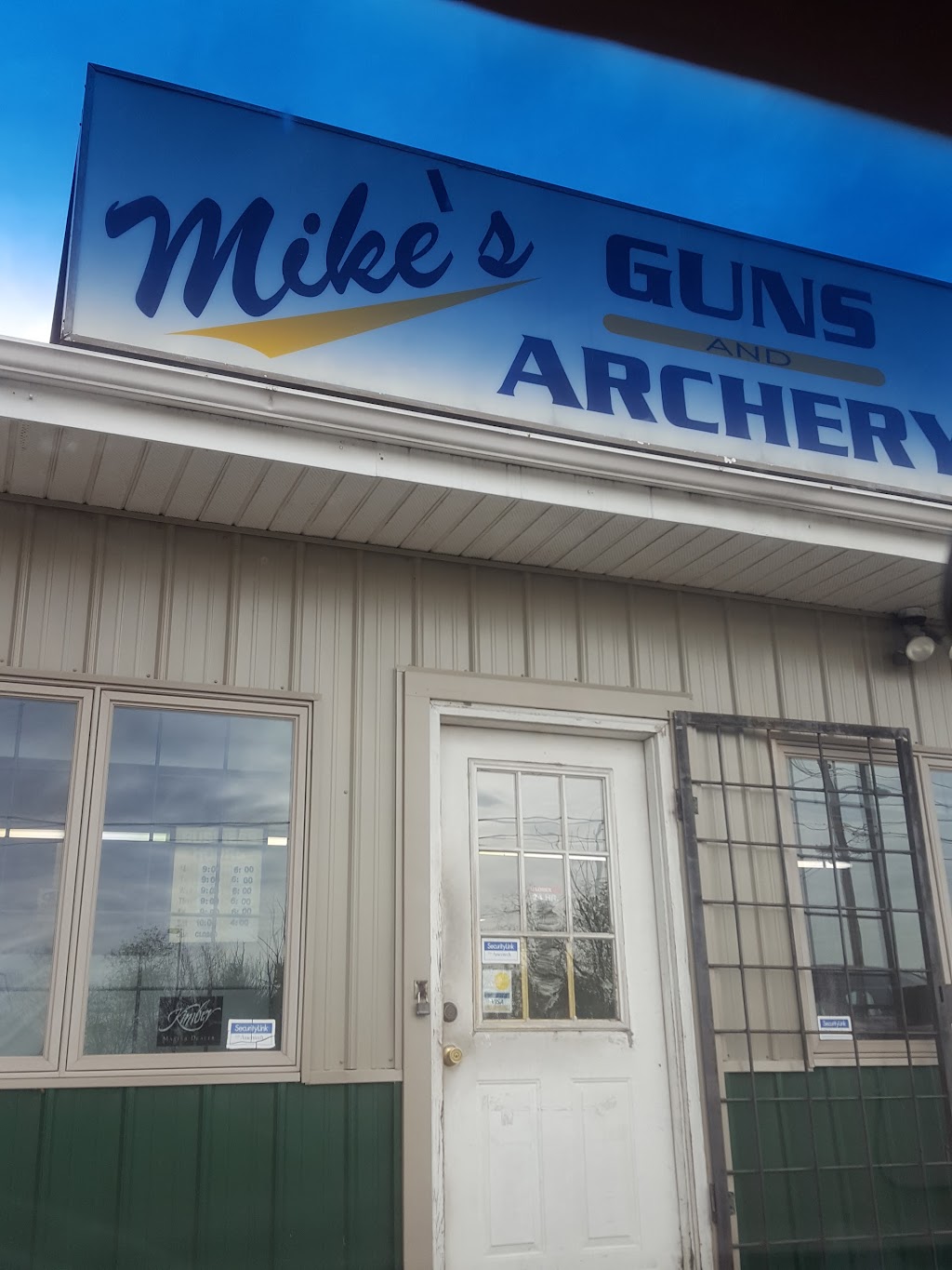 Mikes Guns | 511 Pierce Ln, Frankfort, KY 40601, USA | Phone: (502) 223-8120