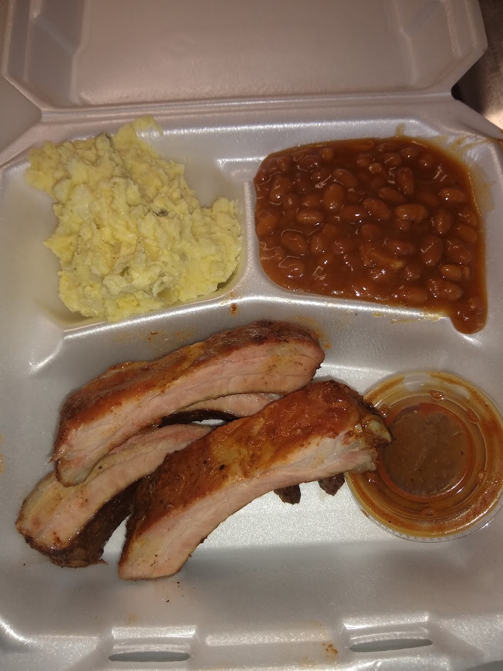 J&S BBQ / CATERING | 2025 N Center St, Bonham, TX 75418, USA | Phone: (903) 449-6502