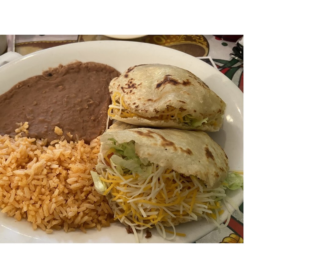 Lupitas Mexican Restaurant | 219 W San Antonio St, Marion, TX 78124, USA | Phone: (830) 420-3434