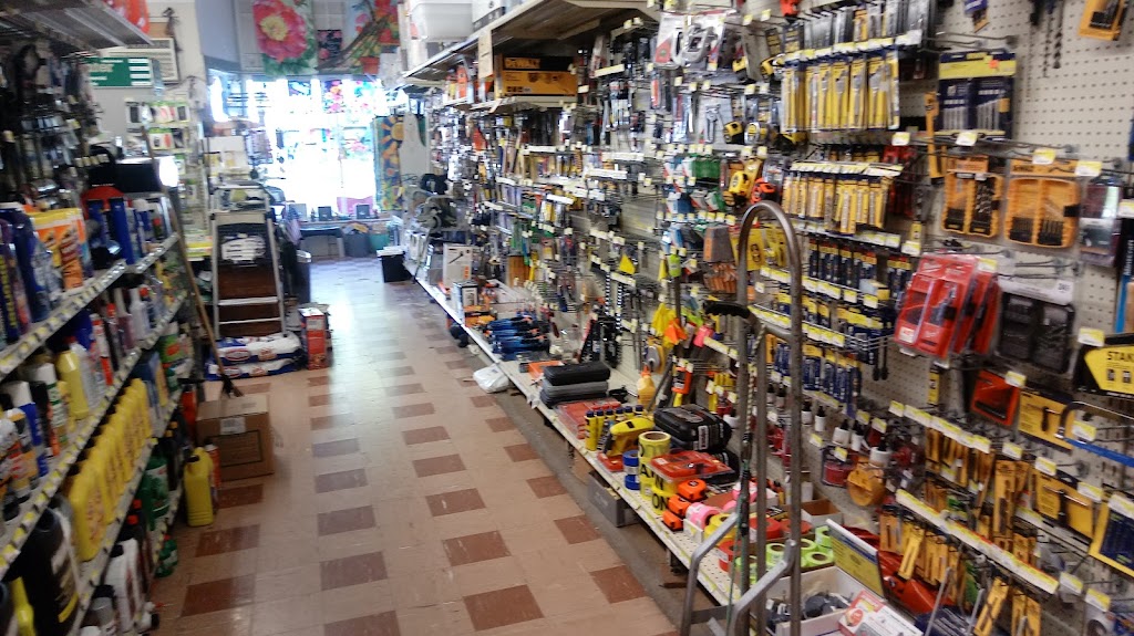 Ridgefield Hardware & Gift | 104 N Main Ave, Ridgefield, WA 98642, USA | Phone: (360) 887-3721