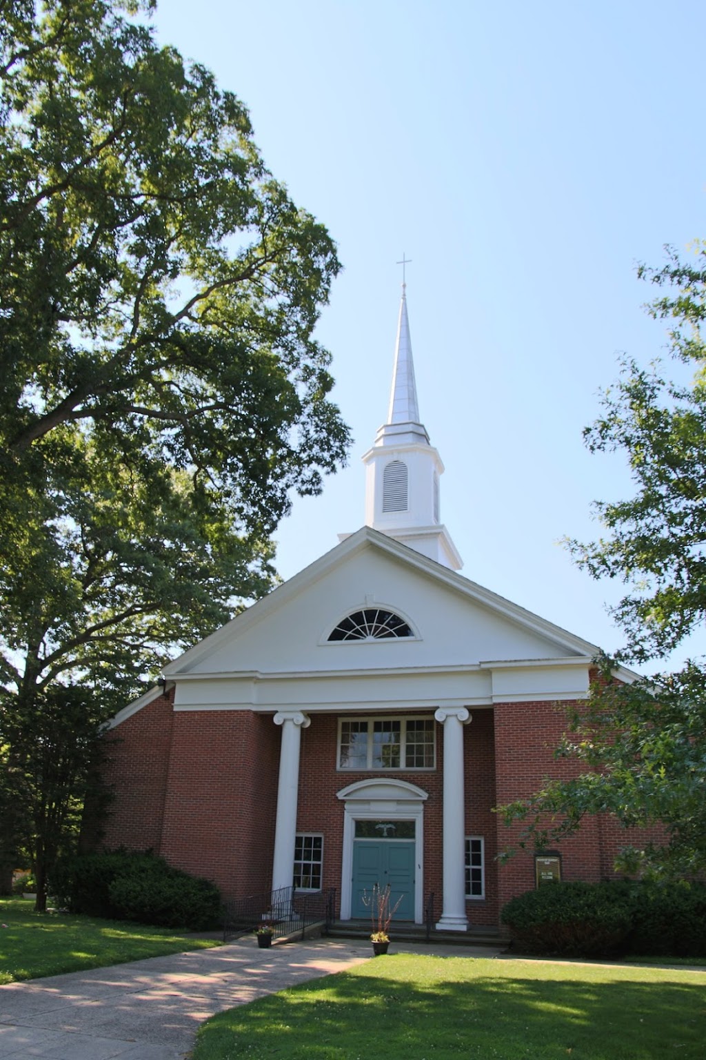 Gloria Dei Evangelical Lutheran Church | 22 E 18th St, Huntington Station, NY 11746, USA | Phone: (631) 271-2466