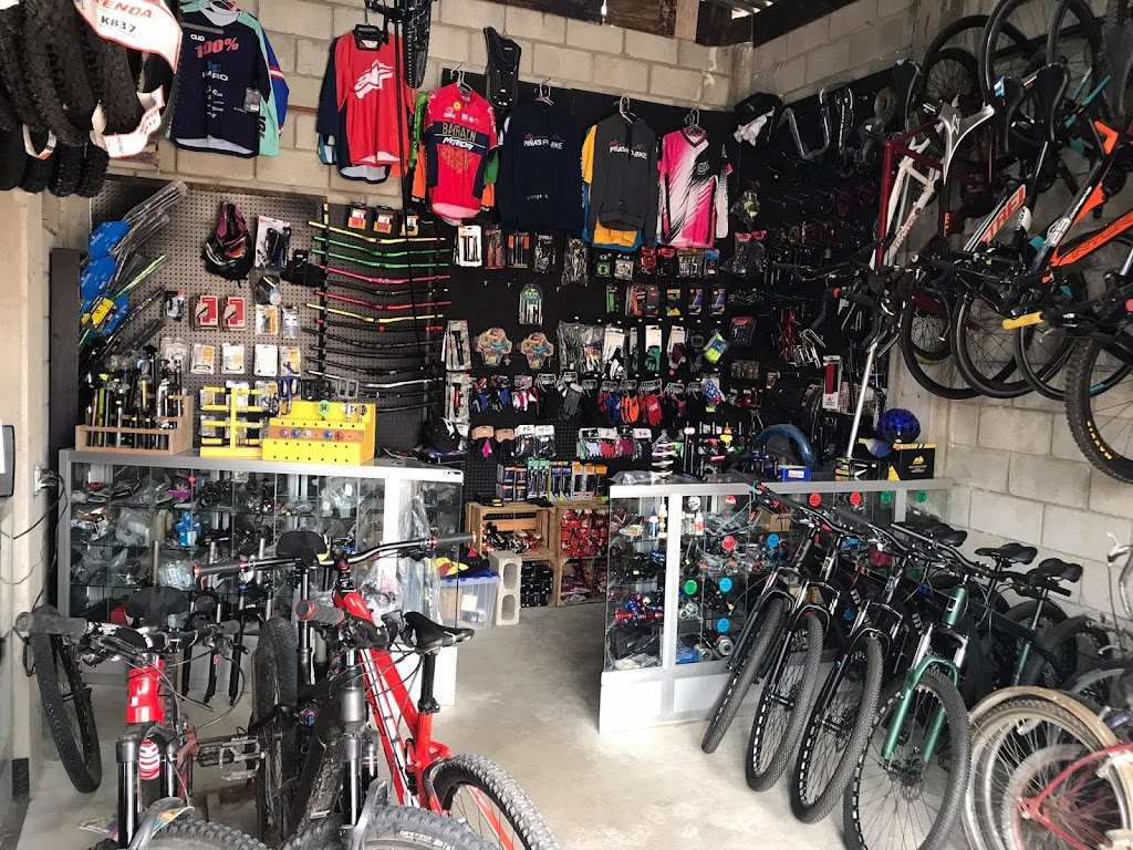 Bicicleteria PIÑAS PRO BIKE | Calle Mariano Verdugo, Manzana 47, Lote 9. Colonia, Lomas de Coronado, 22707 Rosarito, B.C., Mexico | Phone: 661 119 4072