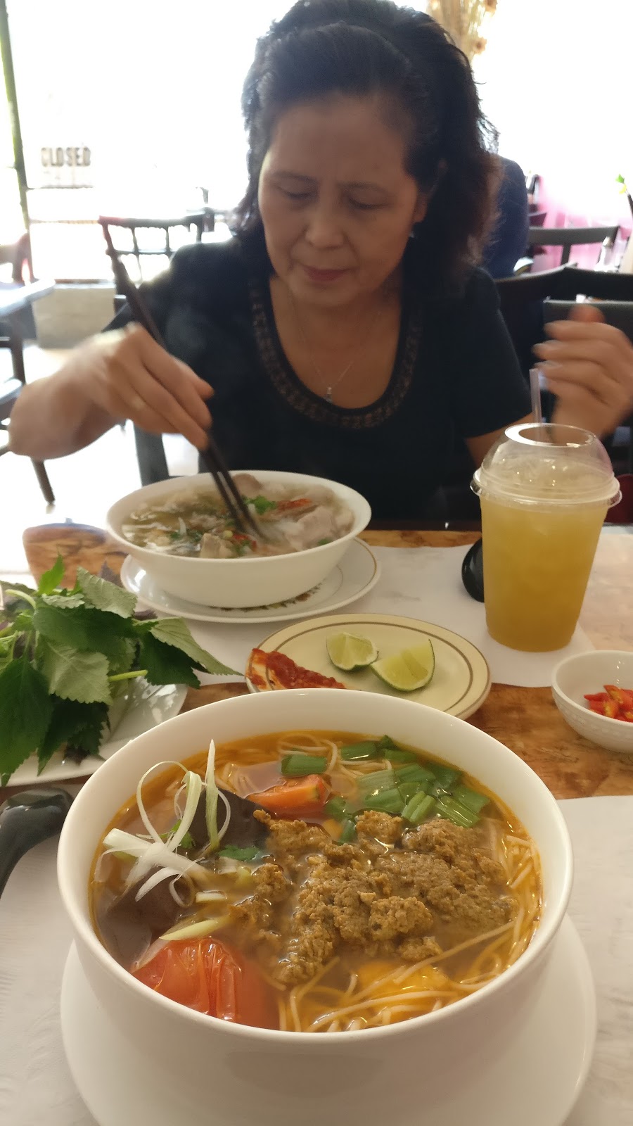Que Ta Banh Canh Trang Bang | 2005 Tully Rd, San Jose, CA 95122, USA | Phone: (408) 259-1445