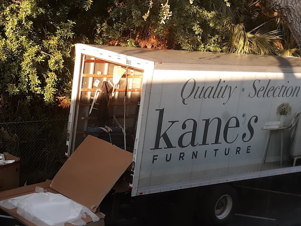Kanes Furniture - Corporate, Warehouse & Customer Pickup | 5700 70th Ave N, Pinellas Park, FL 33781, USA | Phone: (727) 545-9555