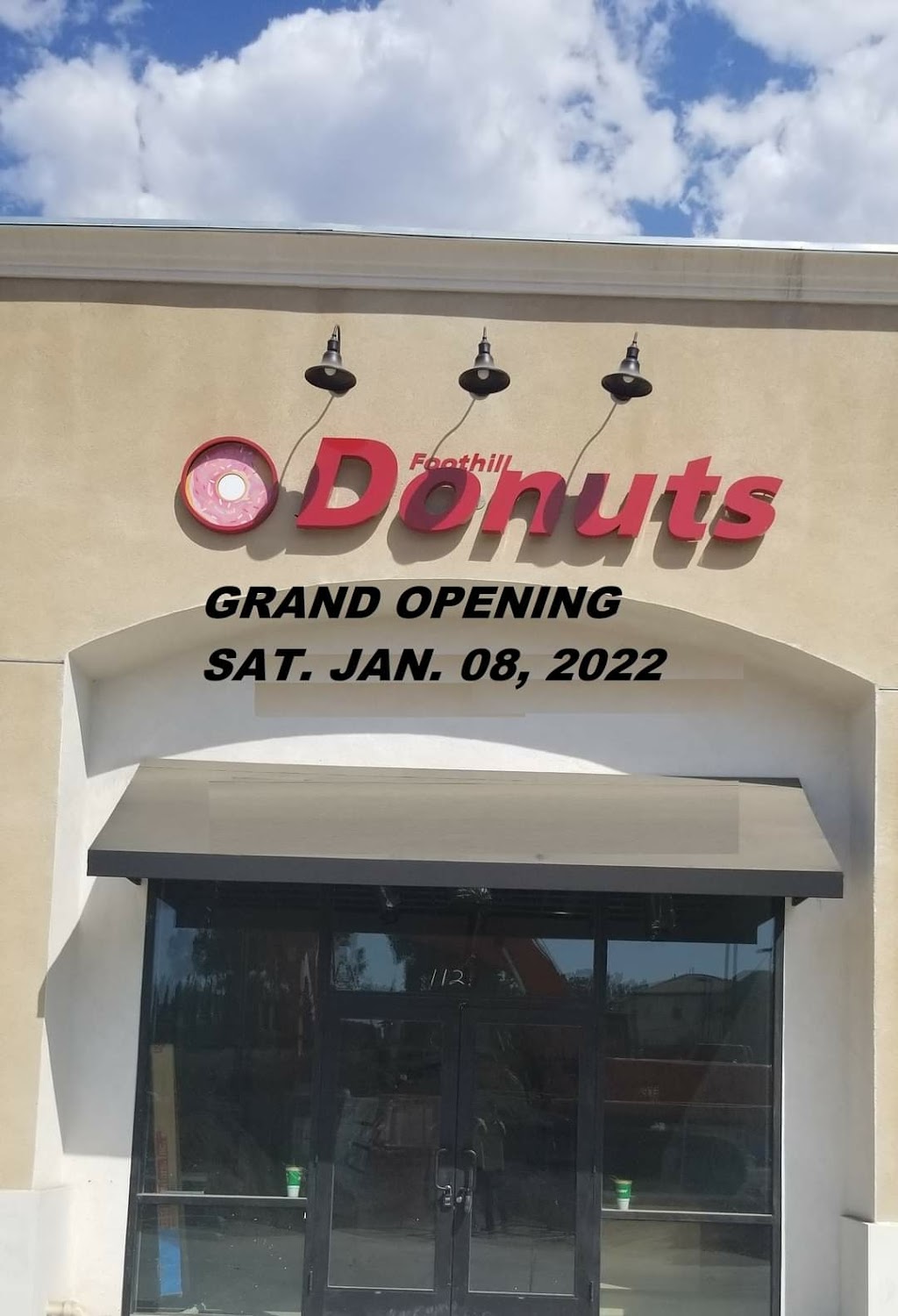 Foothill Donuts | 1973 Foothill Pkwy Suite 112, Corona, CA 92881, USA | Phone: (951) 496-4349