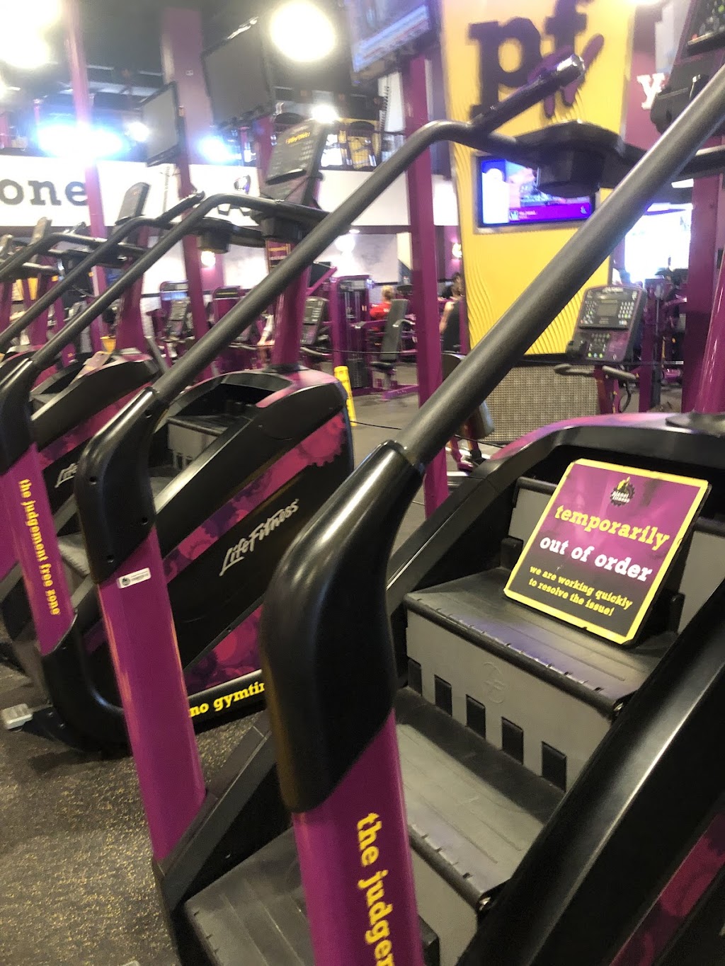 Planet Fitness | 900 Wildflower Cir, Washington, PA 15301, USA | Phone: (724) 338-2430