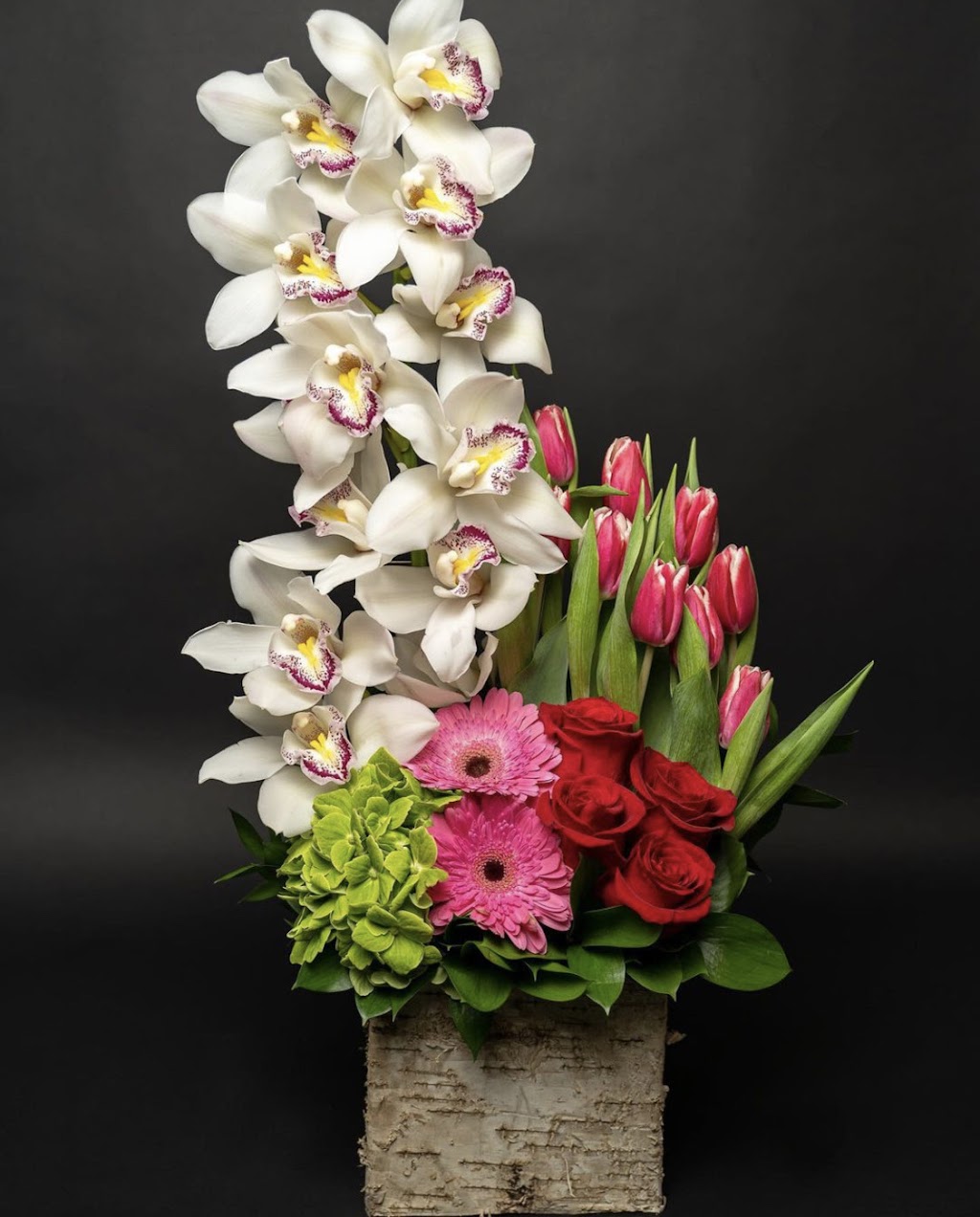 University City Fresh Flower Florist | 8111 Olive Blvd, University City, MO 63130, USA | Phone: (314) 752-5698