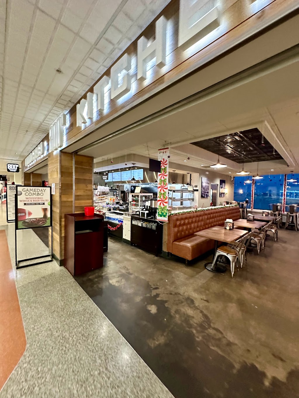 800 Degrees Woodfired Pizza Kitchen | Cleveland Hopkins International Airport, Terminal A, 5300 Riverside Dr, Cleveland, OH 44135, USA | Phone: (216) 331-1481