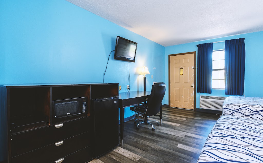 Sky-Palace Inn & Suites Wellington | 1311 E 16th St, Wellington, KS 67152 | Phone: (620) 326-2266