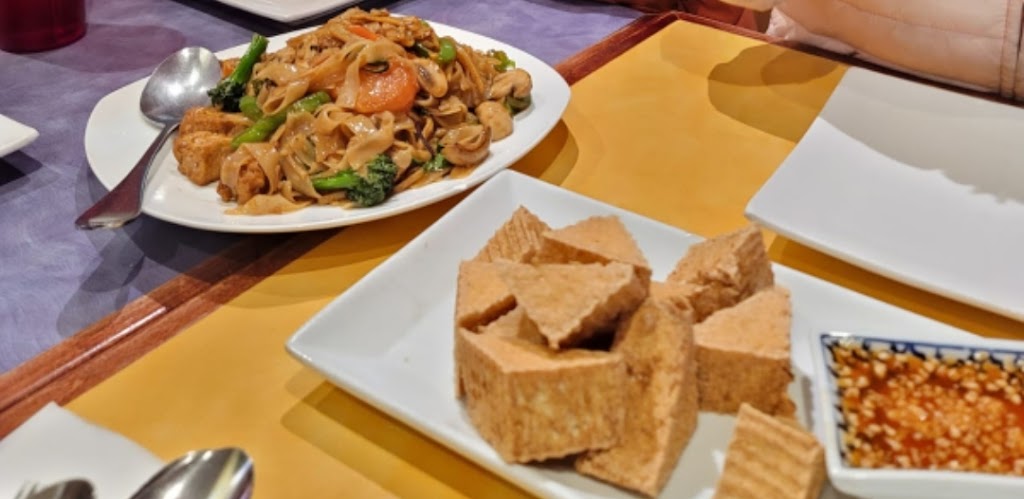 Thai Cafe Restaurant | 692 Barber Ln, Milpitas, CA 95035, USA | Phone: (408) 955-9992