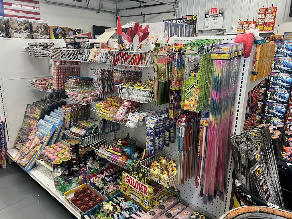 Stars-N-Stripes Fireworks | 520 WI-35, Dresser, WI 54009, USA | Phone: (715) 222-0007