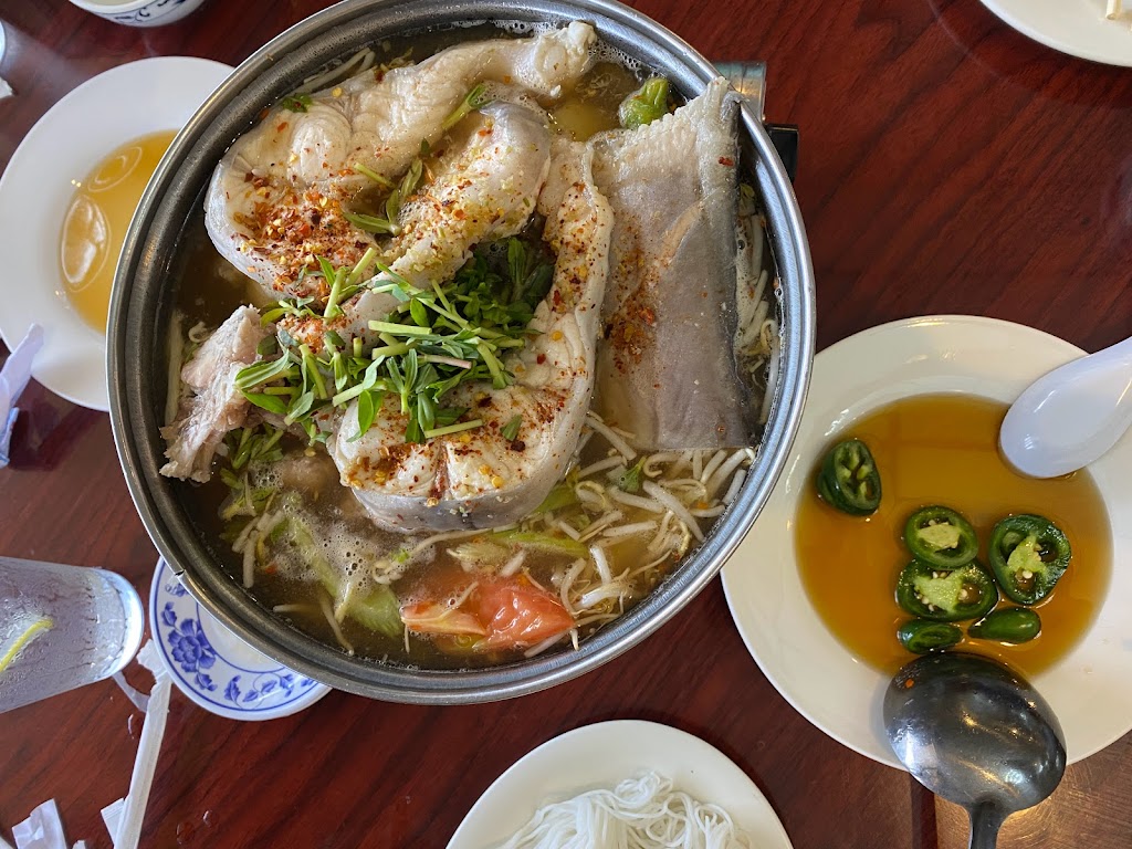 Tao Ngộ Restaurant | 3010 Gears Rd, Houston, TX 77067 | Phone: (281) 893-8358