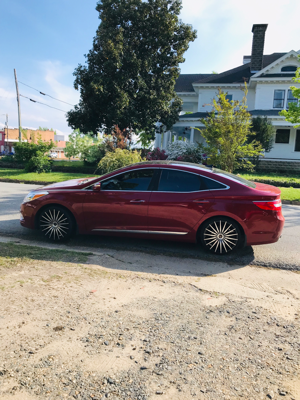 Family Tire Shop and 24 HR ROADSIDE ASSISTANCE | 100 W Church St, Benson, NC 27504, USA | Phone: (919) 207-9090