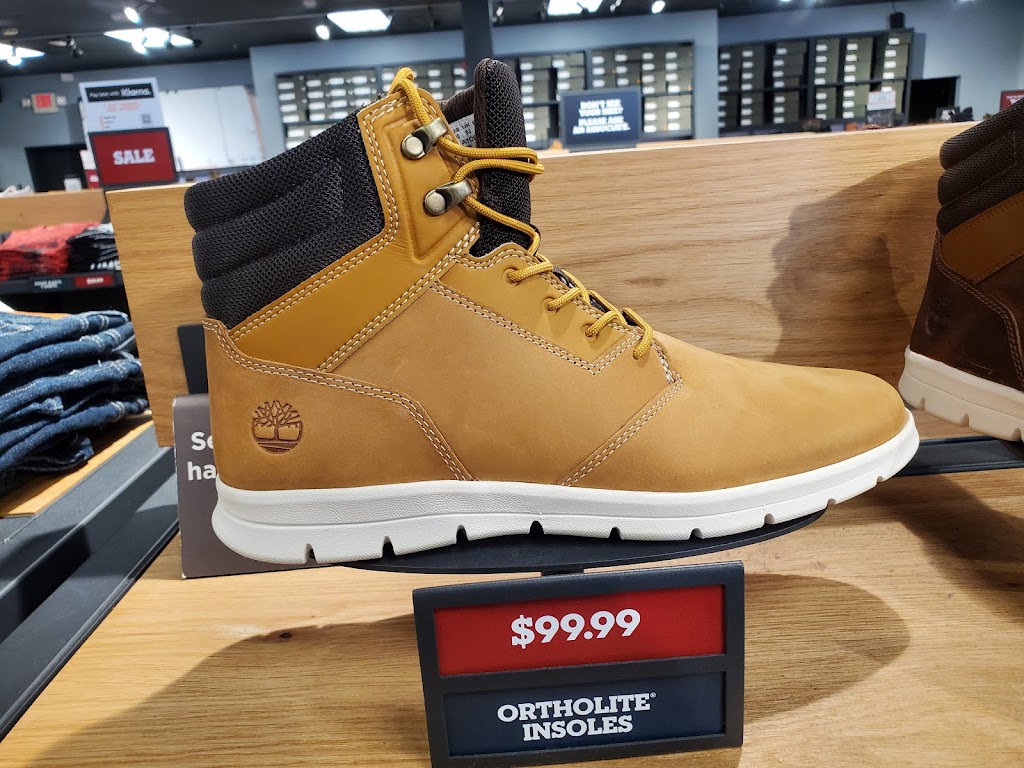 Timberland Factory Store | 1025 Outlet Center Dr Ste #920, Smithfield, NC 27577, USA | Phone: (919) 934-4300