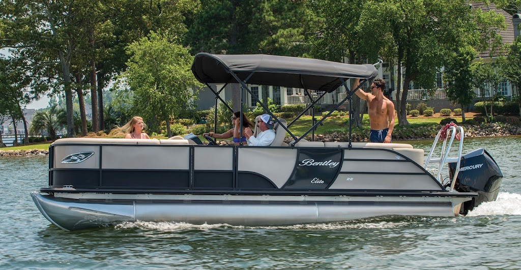 R & S Boats | 1110 Kelly St, Rome City, IN 46784, USA | Phone: (260) 854-4788