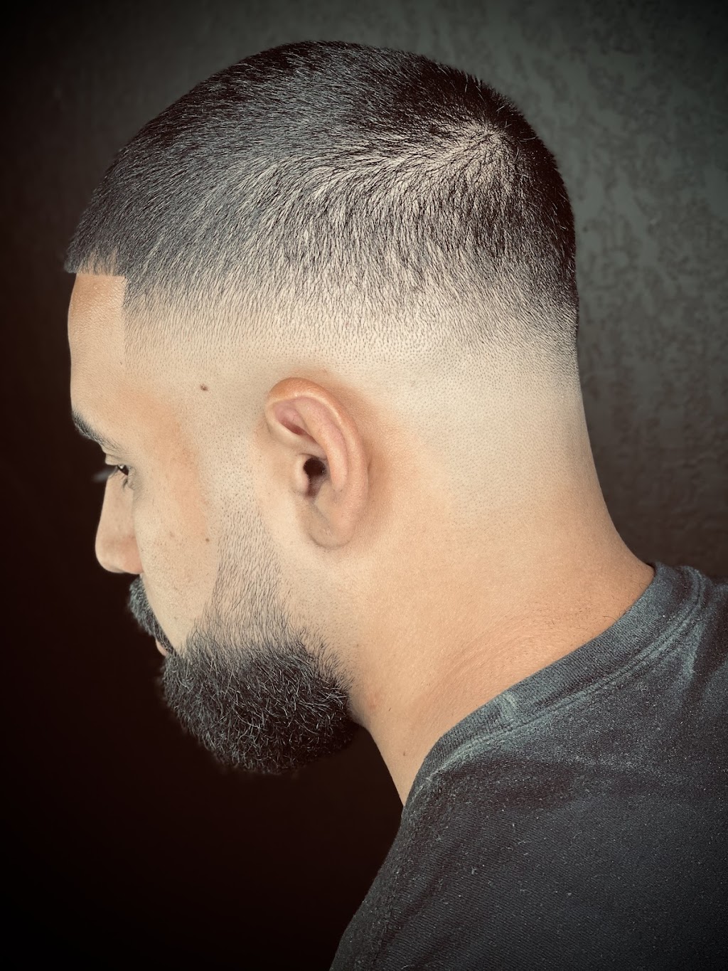 Limitless Barber Lounge | 559 W Pioneer Pkwy, Grand Prairie, TX 75051, USA | Phone: (214) 597-2469