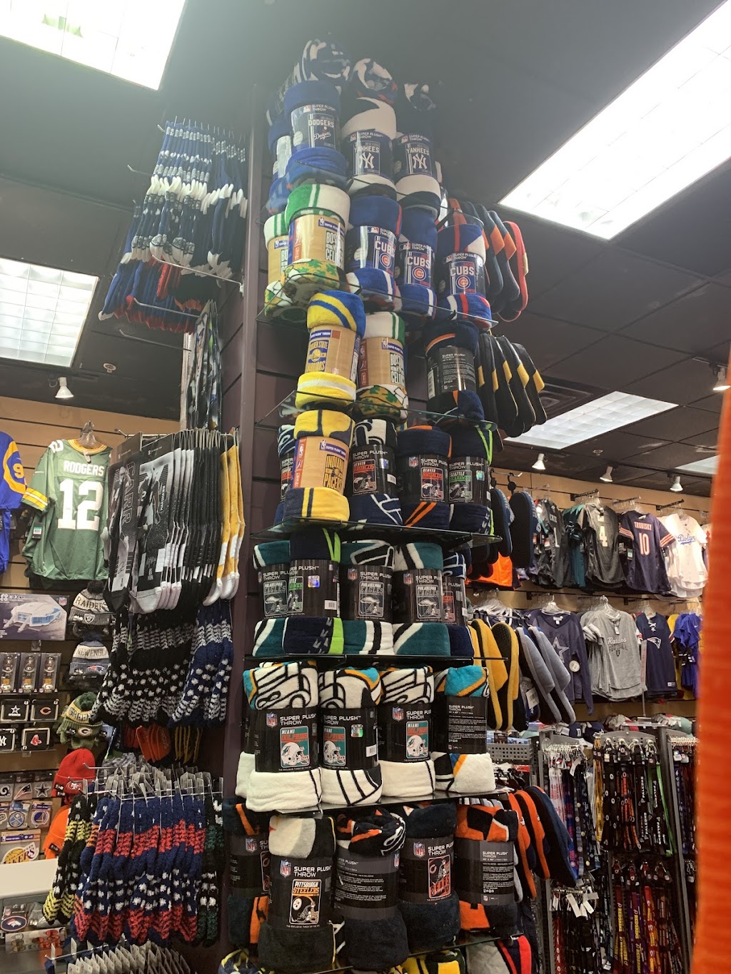 Fanzz Sports Apparel Cottonwood | 10000 Coors Blvd NW D-5, Albuquerque, NM 87114, USA | Phone: (505) 890-6912