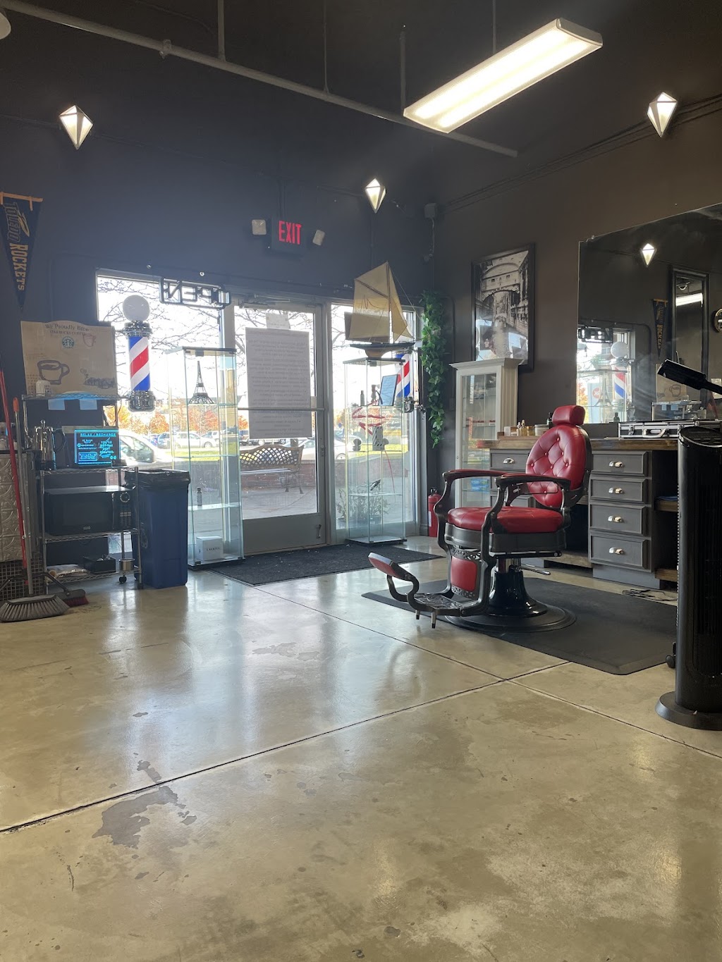 La Moda Barber Shop | 1467 Secor Rd, Toledo, OH 43607, USA | Phone: (419) 283-6930