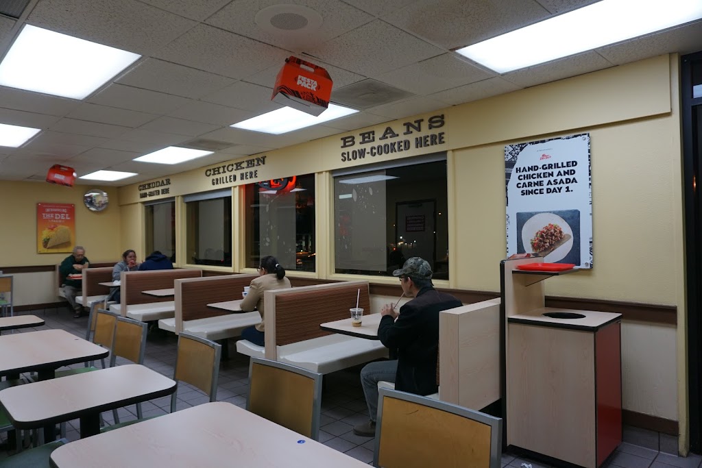 Del Taco | 22349 El Toro Rd, Lake Forest, CA 92630, USA | Phone: (949) 586-3757