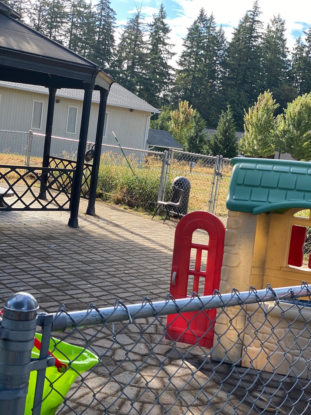 Leafling Preschool and Childcare Center | 14216 132nd Ave NE, Kirkland, WA 98034, USA | Phone: (425) 803-6000