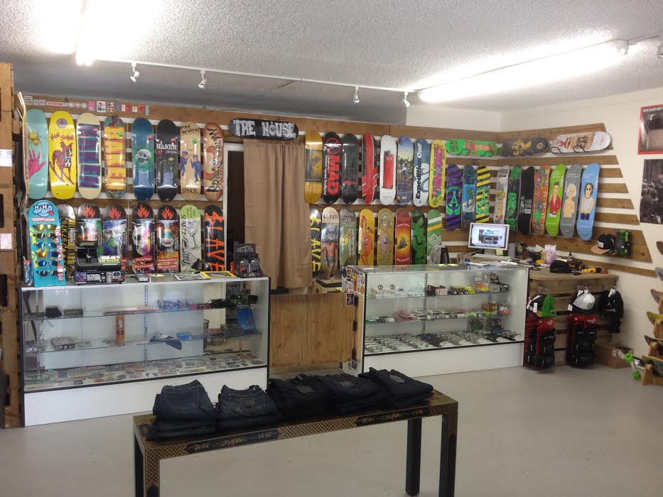 House of Vista Skateboard Shop | 637 S Santa Fe Ave C, Vista, CA 92083, USA | Phone: (760) 724-1355