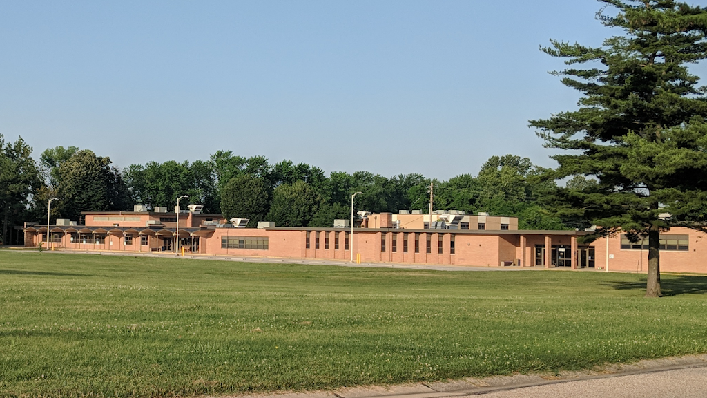 Dorris Intermediate School | 1841 Vandalia St, Collinsville, IL 62234, USA | Phone: (618) 346-6311