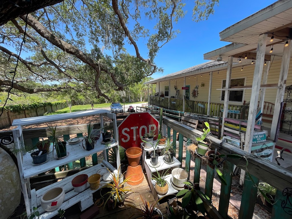 Antiques & Uniques in Ozona | 303 Orange St, Palm Harbor, FL 34683, USA | Phone: (727) 253-4976