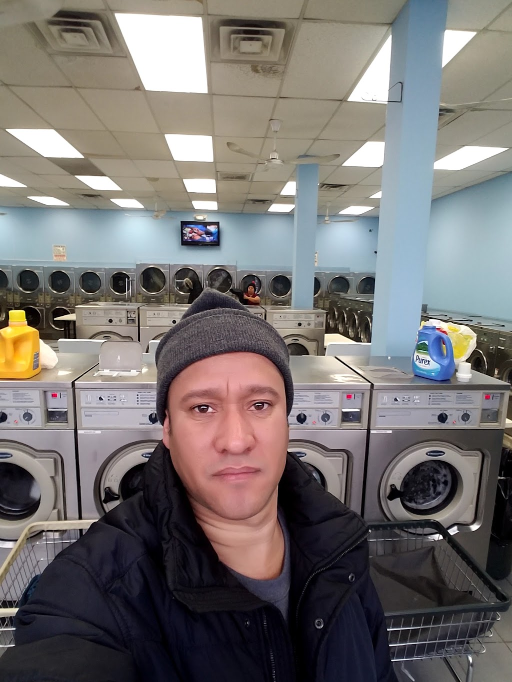 Hometown Laundry | 530 McBride Ave, Woodland Park, NJ 07424, USA | Phone: (973) 345-2889