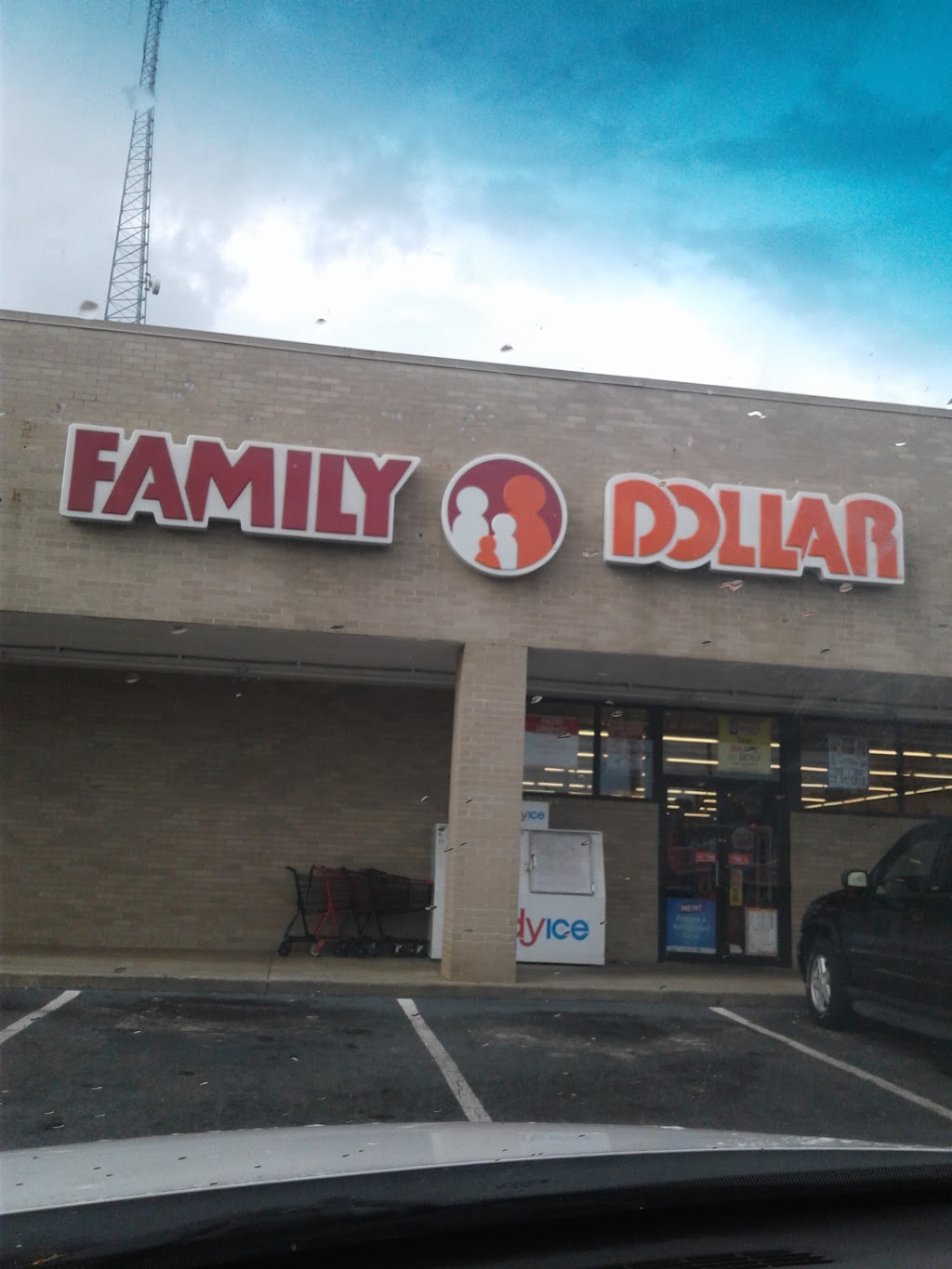 Family Dollar | 159 Temple Ave A, Newnan, GA 30263, USA | Phone: (470) 683-5296