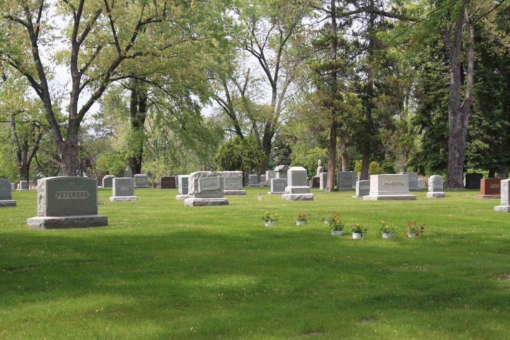 Grand Lawn Cemetery | 23501 Grand River Avenue, Detroit, MI 48219, USA | Phone: (313) 531-2050