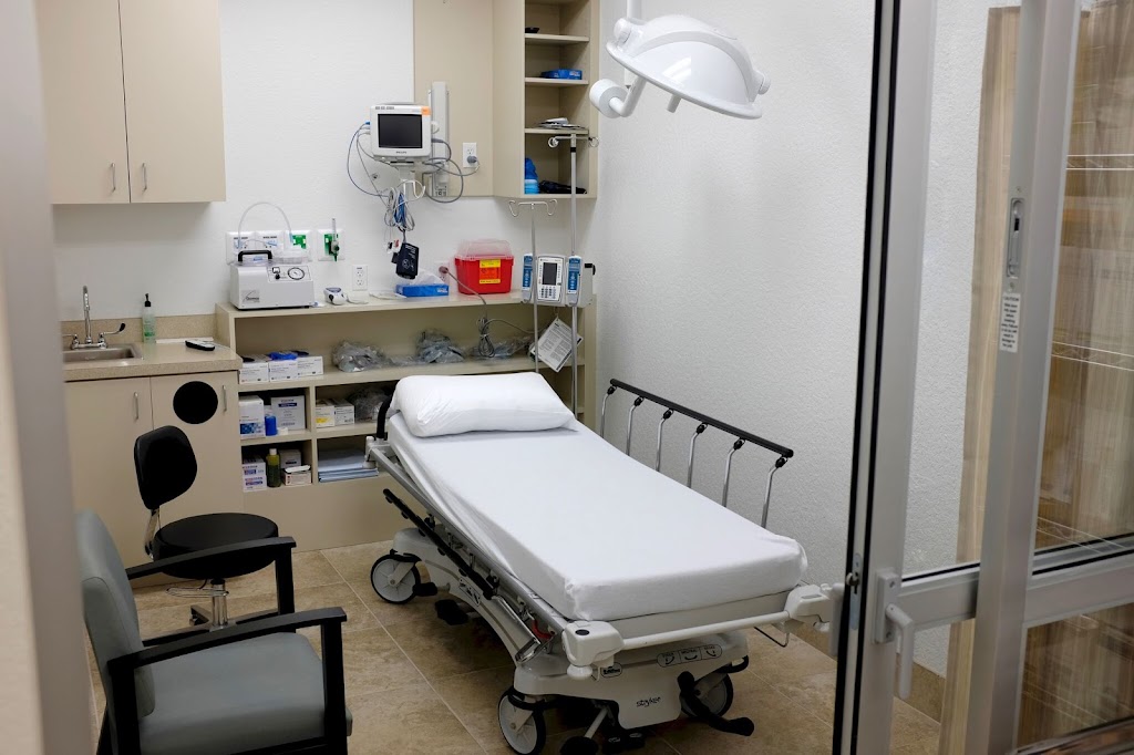 The Center for Urgent Care | 10940 State Road 70 E #103, Lakewood Ranch, FL 34202, USA | Phone: (941) 243-3088