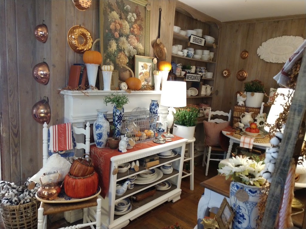 Simply Vintage Antiques | 13751 Lebanon Rd, Mt. Juliet, TN 37122, USA | Phone: (615) 944-4669