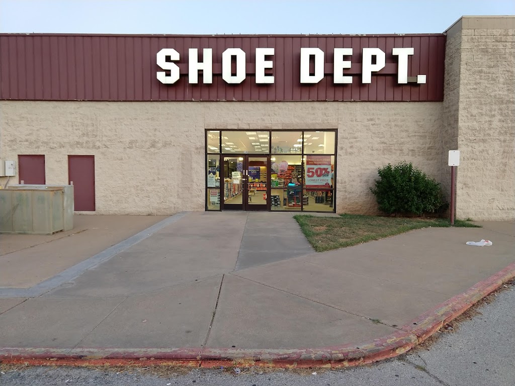 Shoe Dept. | Nolan River Mall, 1663 W Henderson St #34, Cleburne, TX 76033, USA | Phone: (817) 645-0333