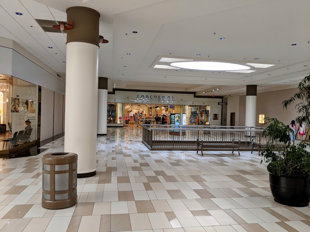 Crossgates Mall | 1 Crossgates Mall Rd, Albany, NY 12203, USA | Phone: (518) 869-3522