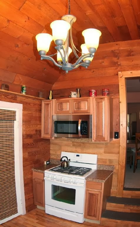 Historic Niagara River Cottage | 1900 E River Rd, Grand Island, NY 14072, USA | Phone: (716) 998-0318