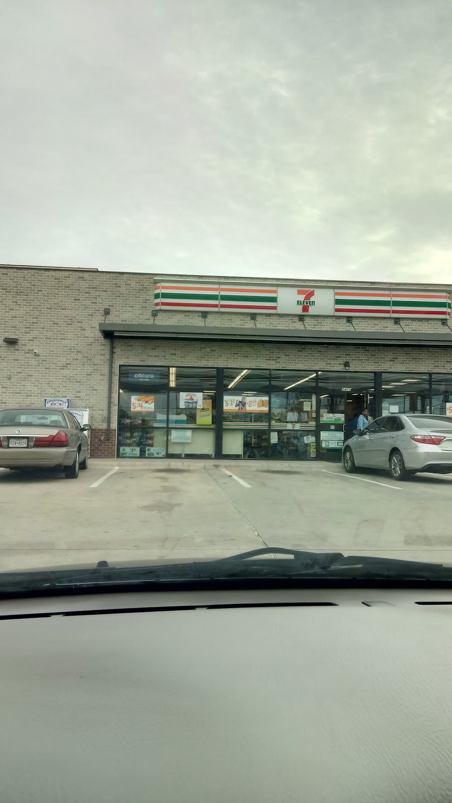 7-Eleven | 2400 W Ledbetter Dr, Dallas, TX 75233, USA | Phone: (214) 339-2627