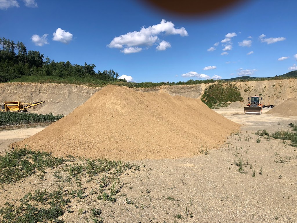 Gulley Gravel Llc | 10 Chestnut Hill Rd, Eagle Bridge, NY 12057, USA | Phone: (603) 396-6495