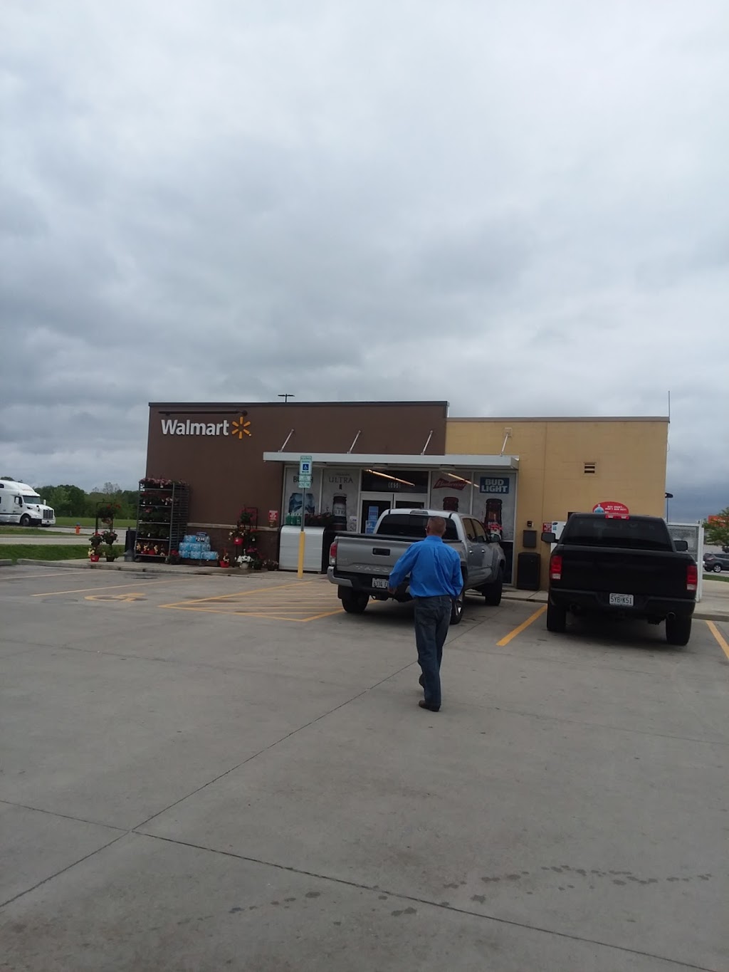 Walmart Fuel Station | 6660 Godfrey Rd, Godfrey, IL 62035, USA | Phone: (618) 433-3008