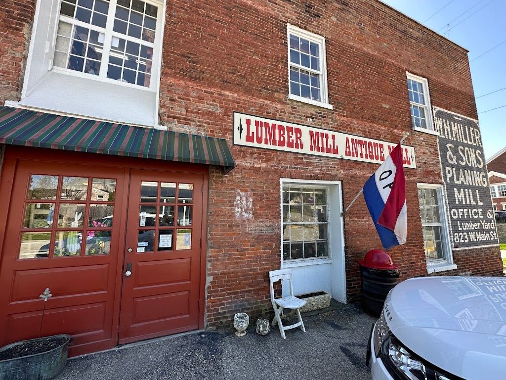 Lumber Mill Antique Mall | 721 W 1st St, Madison, IN 47250, USA | Phone: (812) 273-3040