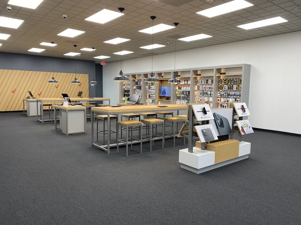 Verizon | 64 Shops at 5 Way, Plymouth, MA 02360, USA | Phone: (508) 746-7333